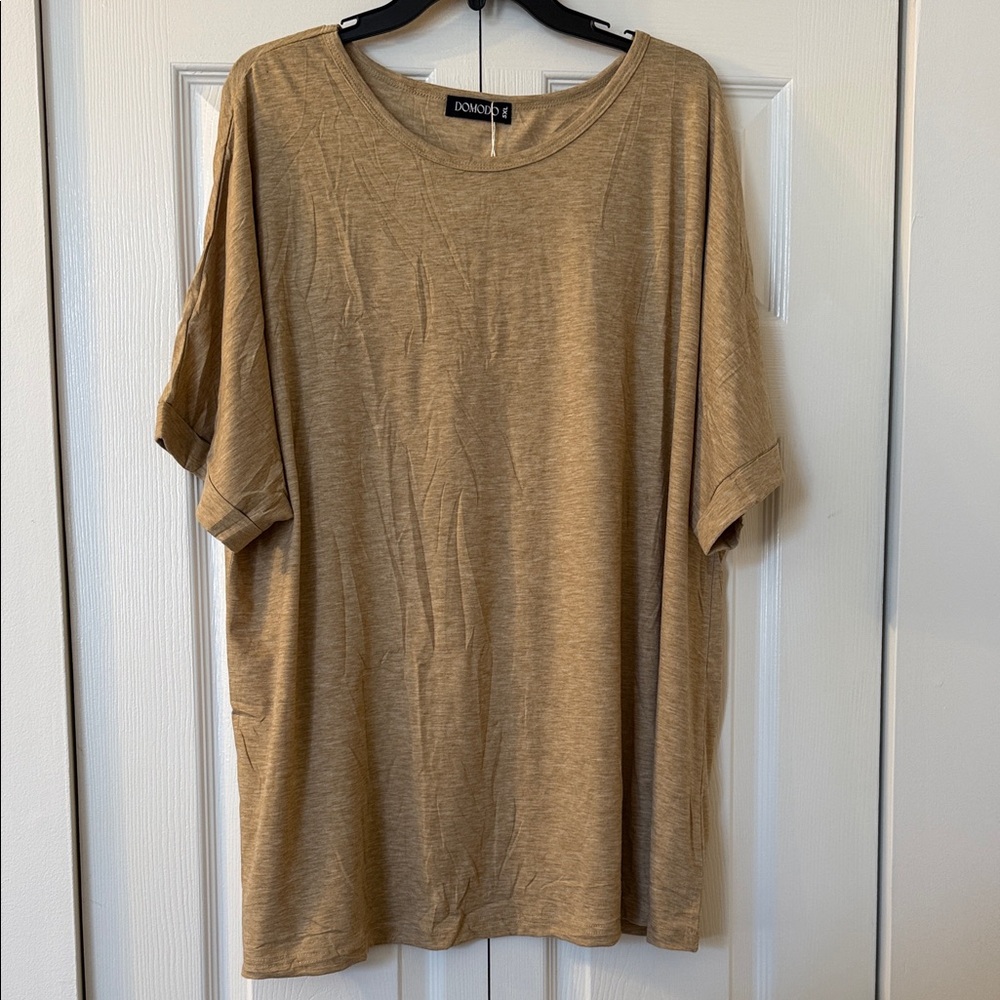 Tan Women’s Short Sleeve Shirt NWT 5X